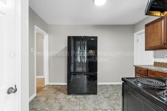 2633 Avie Dr in Jennings, MO - Building Photo - Building Photo