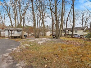 86 Jackson Ave in Browns Mills, NJ - Foto de edificio - Building Photo
