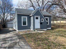 4000 Churchman Ave in Louisville, KY - Building Photo
