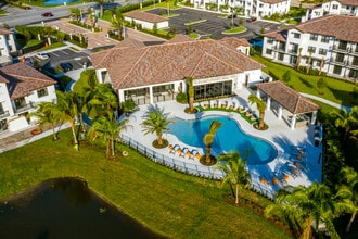 Legacy at Oakwood Landing in Melbourne, FL - Building Photo - Building Photo