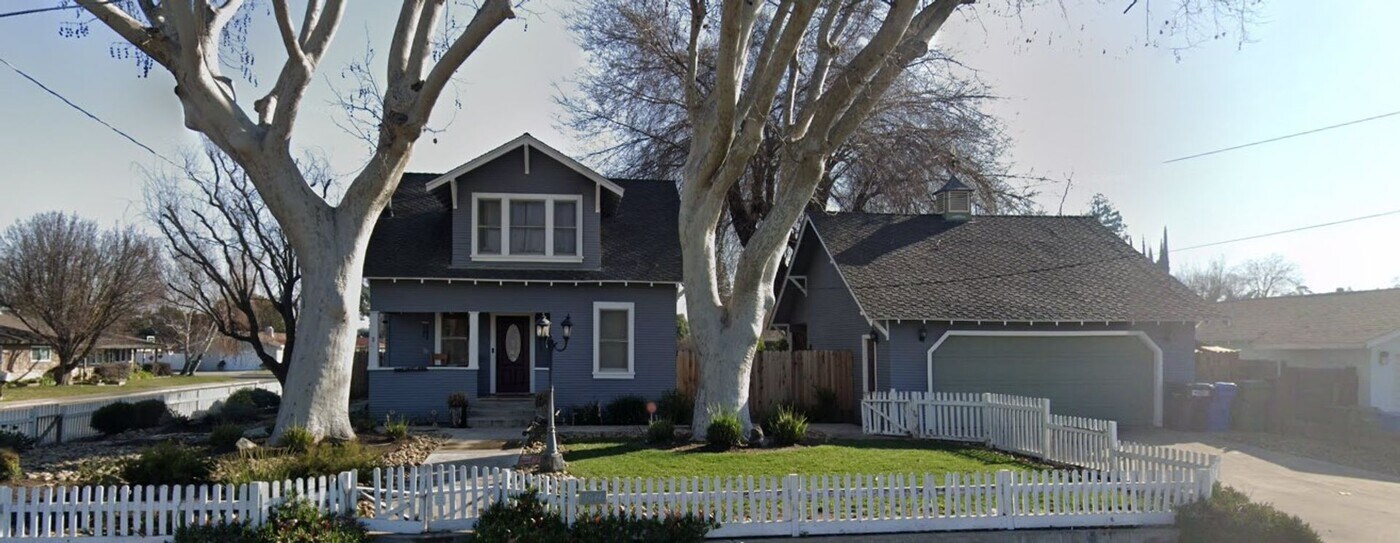 2616 Colorado Ave in Turlock, CA - Building Photo