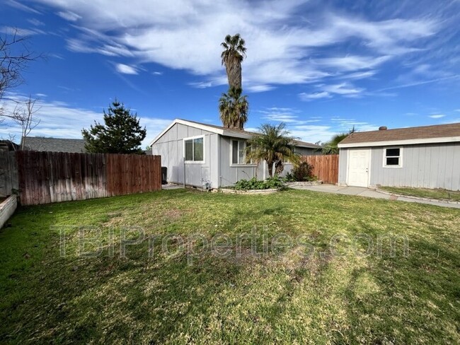 3410 Sparrow Cir in Riverside, CA - Building Photo - Building Photo