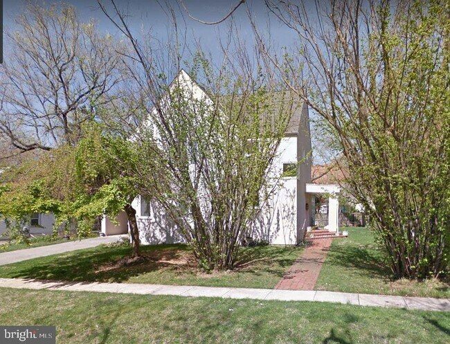 5407 Roosevelt St in Bethesda, MD - Building Photo - Building Photo