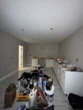 1012 Dixwell Ave in Hamden, CT - Building Photo - Building Photo