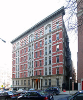 GoldSmith Hall Apartments