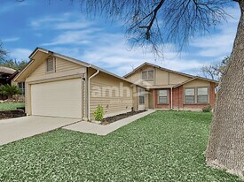 734 Cypresscliff Dr in San Antonio, TX - Building Photo