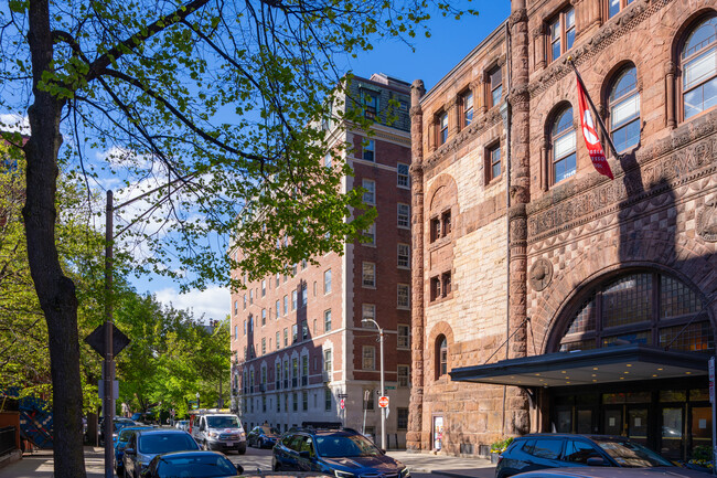 192 Commonwealth Ave in Boston, MA - Foto de edificio - Building Photo