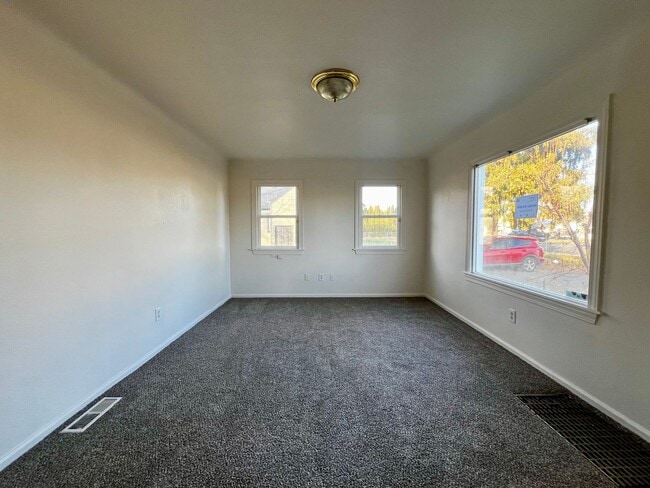 1408 S 3rd Ave in Yakima, WA - Building Photo - Building Photo