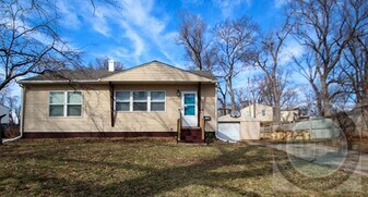 7704 Webster St in Omaha, NE - Building Photo