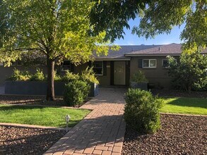 1009 West Vermont Ave in Phoenix, AZ - Building Photo - Building Photo