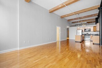 160 Fremont St in Worcester, MA - Building Photo - Building Photo