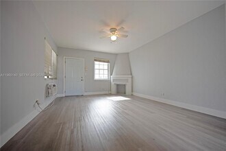 2383 Flamingo Dr in Miami Beach, FL - Building Photo - Building Photo