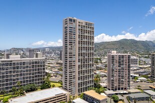 Ala Wai Plaza Skyrise Apartamentos