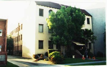 Jewel Apartments in Glendale, CA - Building Photo - Building Photo