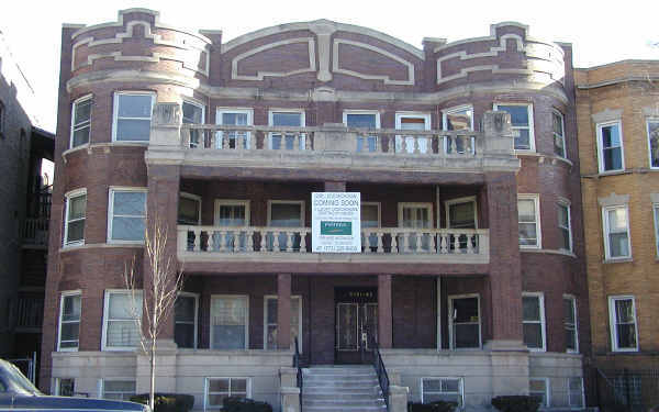 5741 S Michigan Ave in Chicago, IL - Foto de edificio