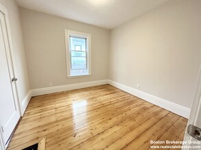 12 Buttonwood St, Unit 1 in Boston, MA - Building Photo - Building Photo