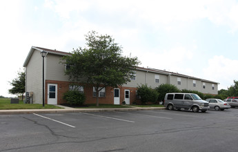 Indian Mound Apartments in Columbus, OH - Building Photo - Building Photo