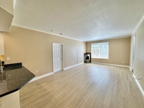 9229 Regents Rd in San Diego, CA - Building Photo - Building Photo
