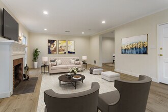 10526 Eastborne Ave, Unit 10528 in Los Angeles, CA - Building Photo - Building Photo