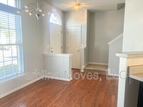 223 Spring Crossing Cir in Greer, SC - Building Photo - Building Photo