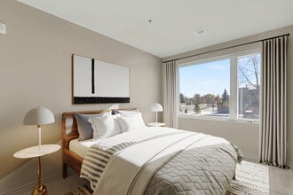 Cinque Apartments in London, ON - Building Photo - Building Photo