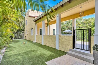 1503 Genoa St in Coral Gables, FL - Building Photo - Building Photo