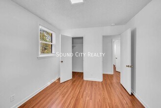 3232 Hinkle Dr in Nashville, TN - Building Photo - Building Photo