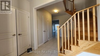 884 Sobeski Ave in Woodstock, ON - Building Photo - Building Photo