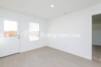 12512 Huntington Rdg Wy in Oklahoma City, OK - Building Photo - Building Photo