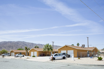 Athol Apartments in Twentynine Palms, CA - Building Photo - Building Photo