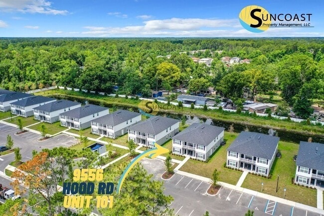 9556 Hood Rd, Unit 101 in Jacksonville, FL - Foto de edificio - Building Photo
