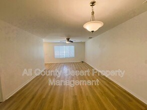 28175 Avenida La Paz in Cathedral City, CA - Building Photo - Building Photo