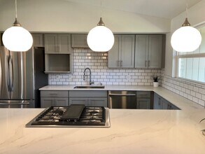 717 Oblate Dr in San Antonio, TX - Building Photo - Building Photo