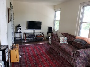 309 W Beaver Ave, Unit 1 in State College, PA - Building Photo - Building Photo