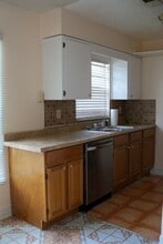 15738 Villa Dr in Hudson, FL - Building Photo - Building Photo