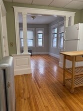 34 Titcomb St in Newburyport, MA - Building Photo - Building Photo