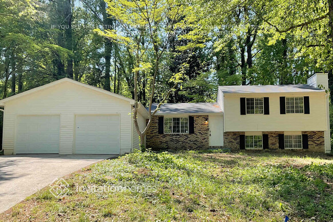 property at 4669 S Landing Dr