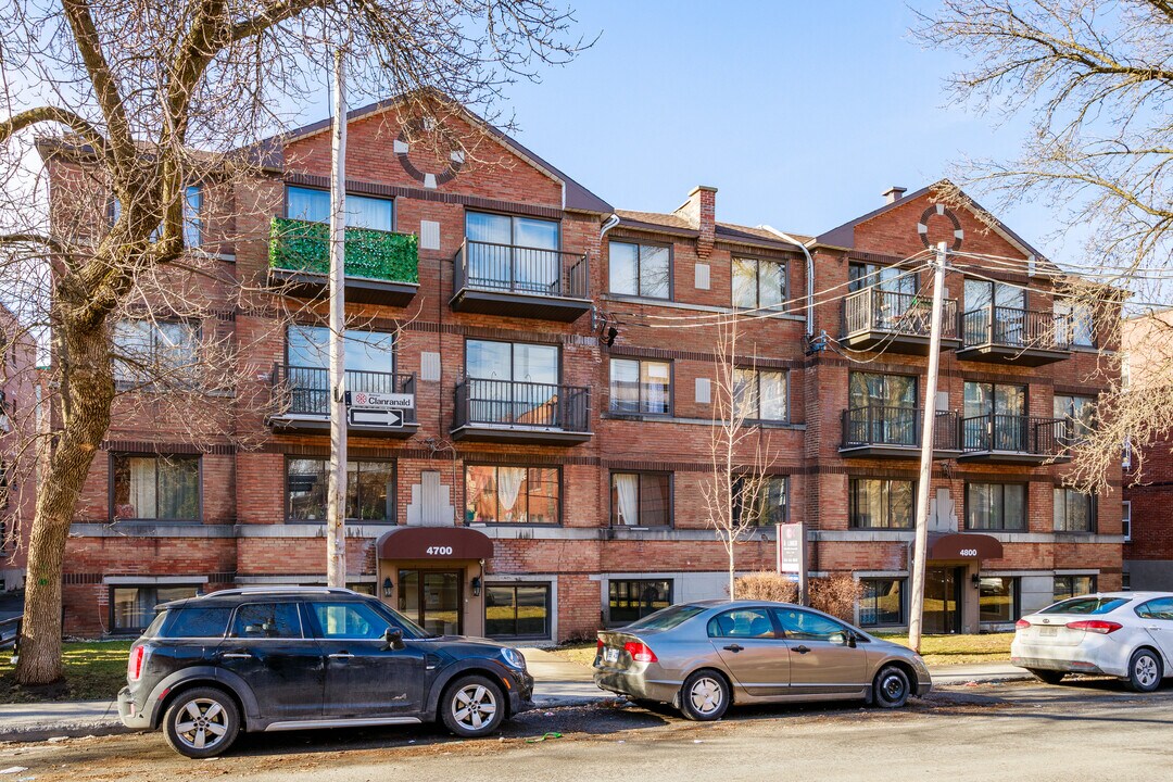 4700 Clanranald Av in Montréal, QC - Building Photo