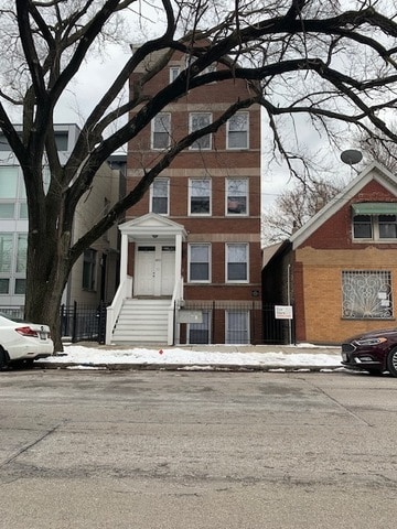 property at 1857 W Dickens Ave