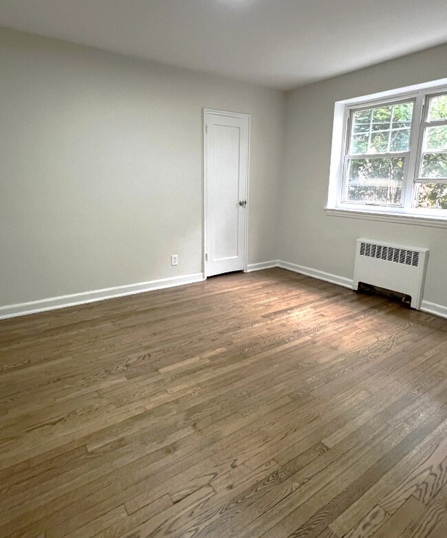 212 N Arlington Ave in East Orange, NJ - Foto de edificio - Building Photo