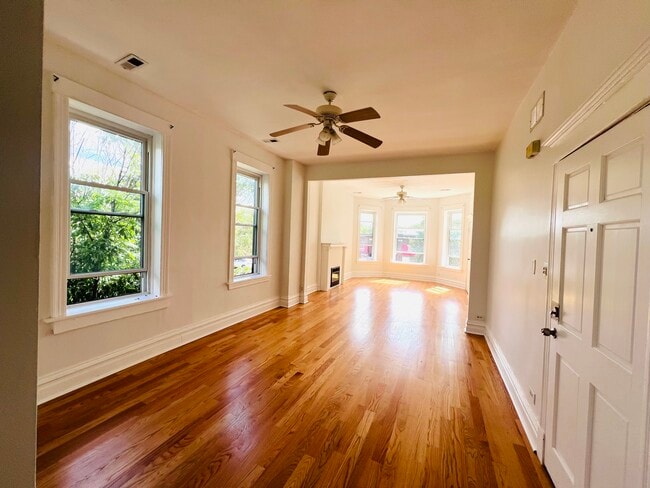 3268 W Fullerton Ave, Unit 2