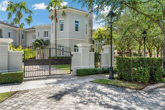 10175 SW 75th Pl in Miami, FL - Building Photo - Building Photo