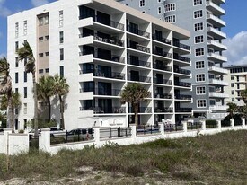 275 1st St S in Jacksonville Beach, FL - Building Photo