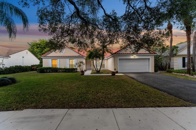 property at 3855 Sabal Lakes Rd