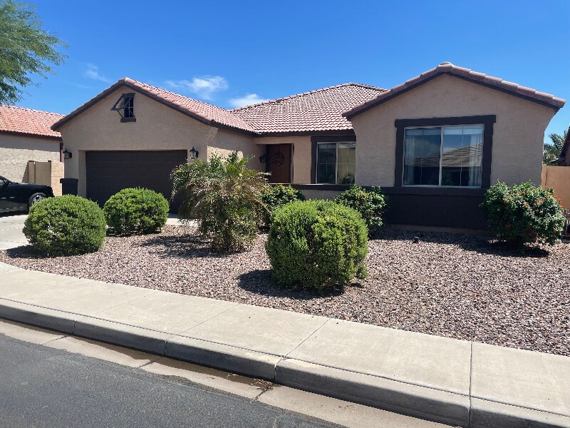 1623 E Palo Verde Dr in Casa Grande, AZ - Building Photo