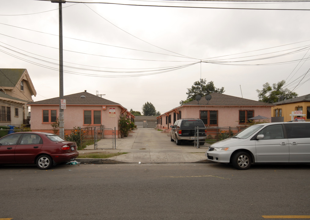 714 W Colden Ave in Los Angeles, CA - Building Photo