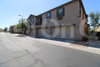 8147 W Lynwood St in Phoenix, AZ - Building Photo - Building Photo