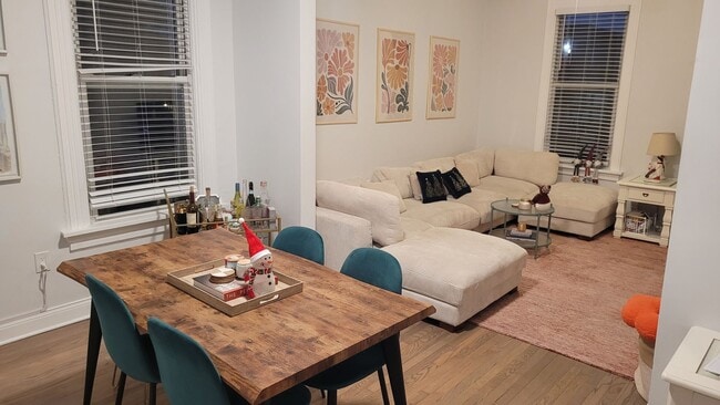 3111 N Clifton Ave in Chicago, IL - Building Photo - Building Photo