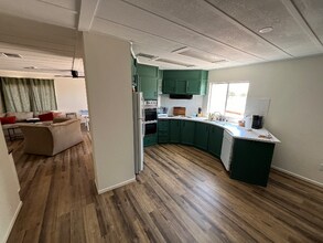 48382 Silver Valley Rd in Newberry Springs, CA - Foto de edificio - Building Photo