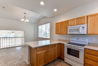 904 Glenbrook Ct in Windsor, CO - Building Photo - Building Photo